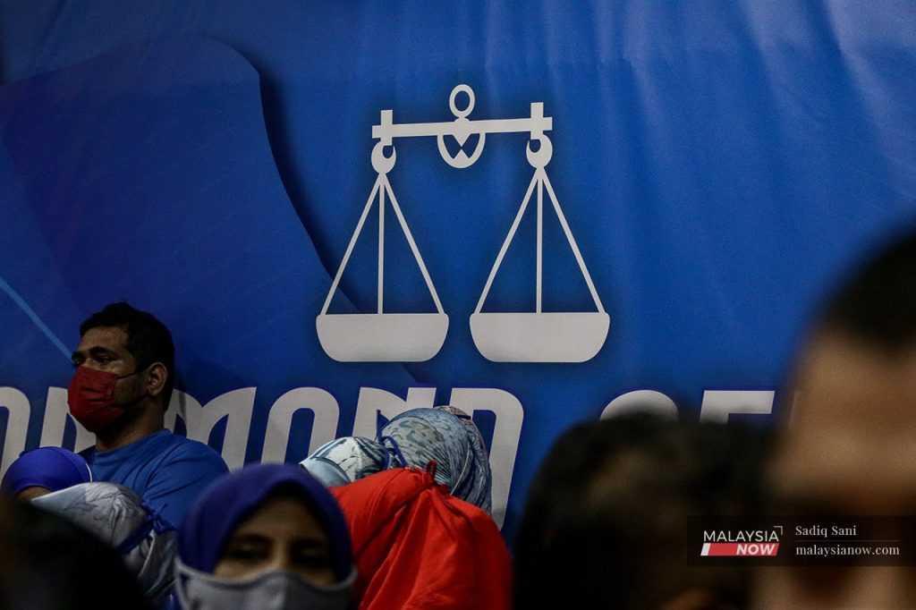 Barisan Nasional and its lynchpin party Umno will contest the upcoming general election without Islamist party PAS. 
