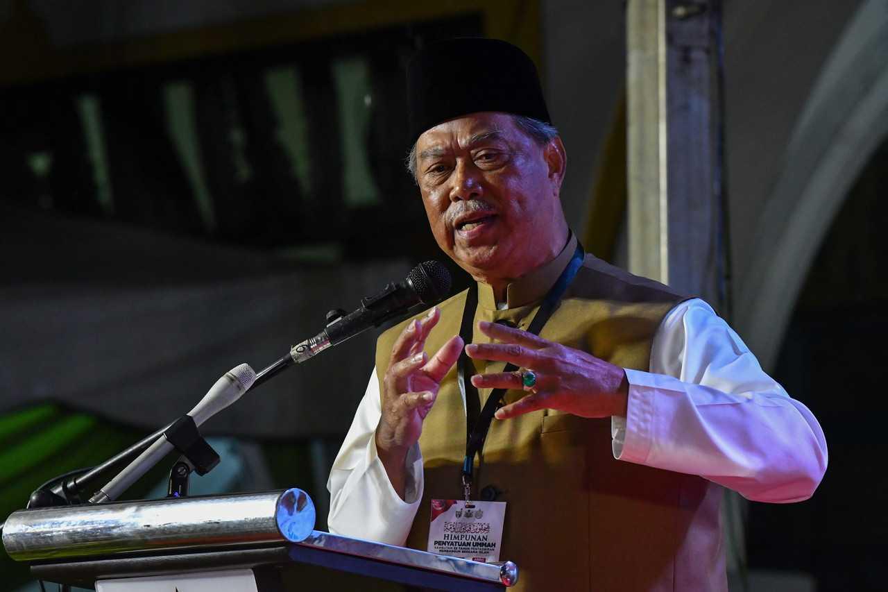 Perikatan Nasional chairman Muhyiddin Yassin speaks at an event in Kota Bharu last night. Photo: Bernama
