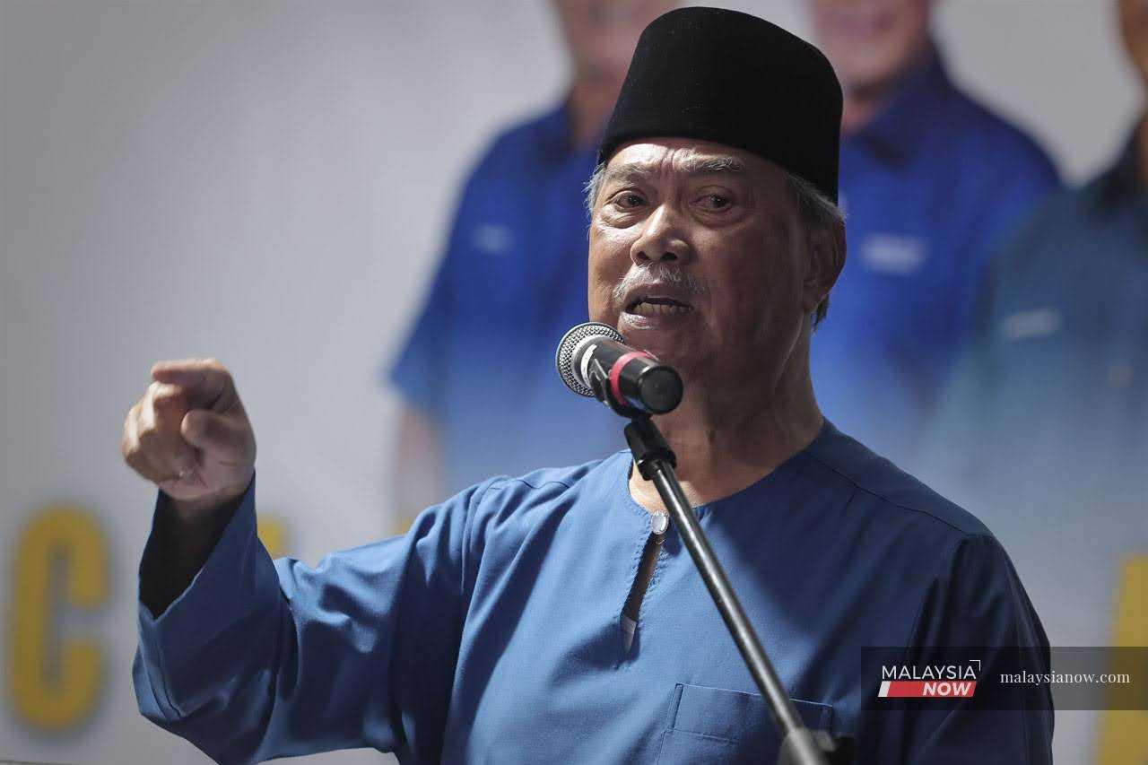 Pengerusi Perikatan Nasional Muhyiddin Yassin menjadi tokoh pembangkang terkini dikenakan dakwaan di bawah Akta Hasutan.