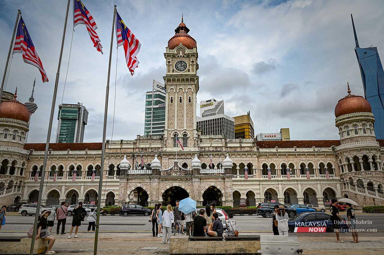 The Moorish-style Sultan Abdul Samad Building in front of Dataran Merdeka in Kuala Lumpur once housed the offices of the British colonial government, but is today the venue of annual Merdeka parades celebrating its departure.